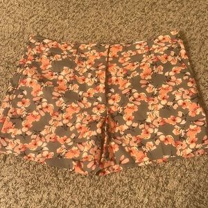 Petite floral printed shorts